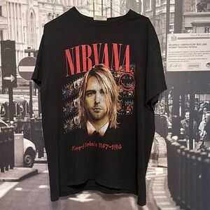 Vintage Nirvana Kurt Cobain 1967-94 Sun Faded T-Shirt Size XL